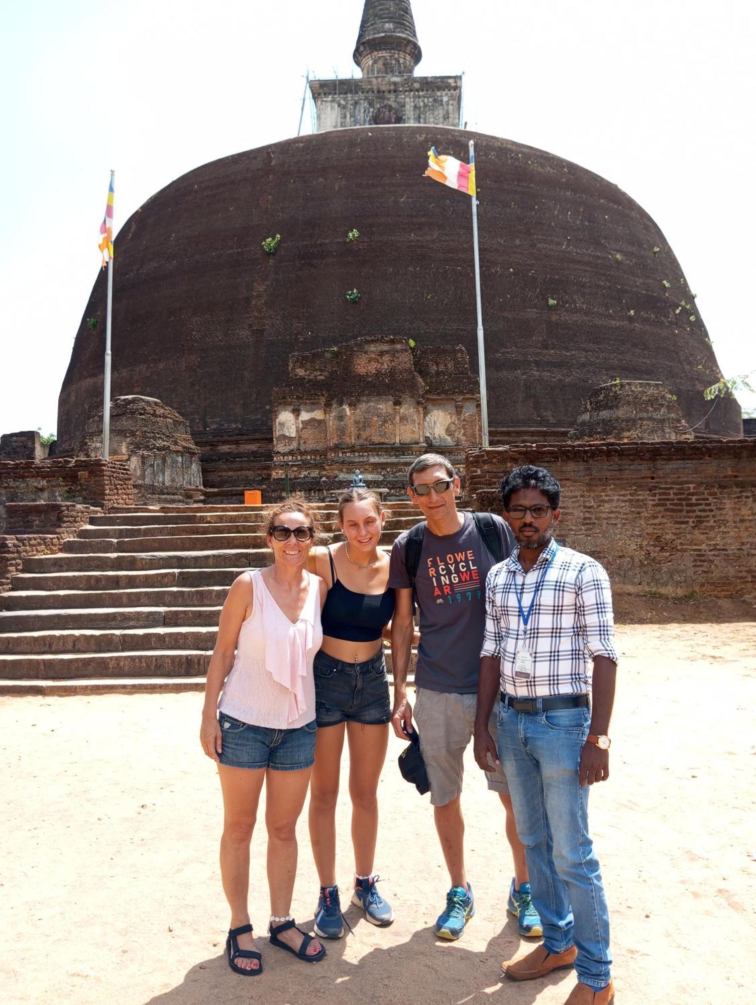 Windy Villa Polonnaruwa Bagian luar foto